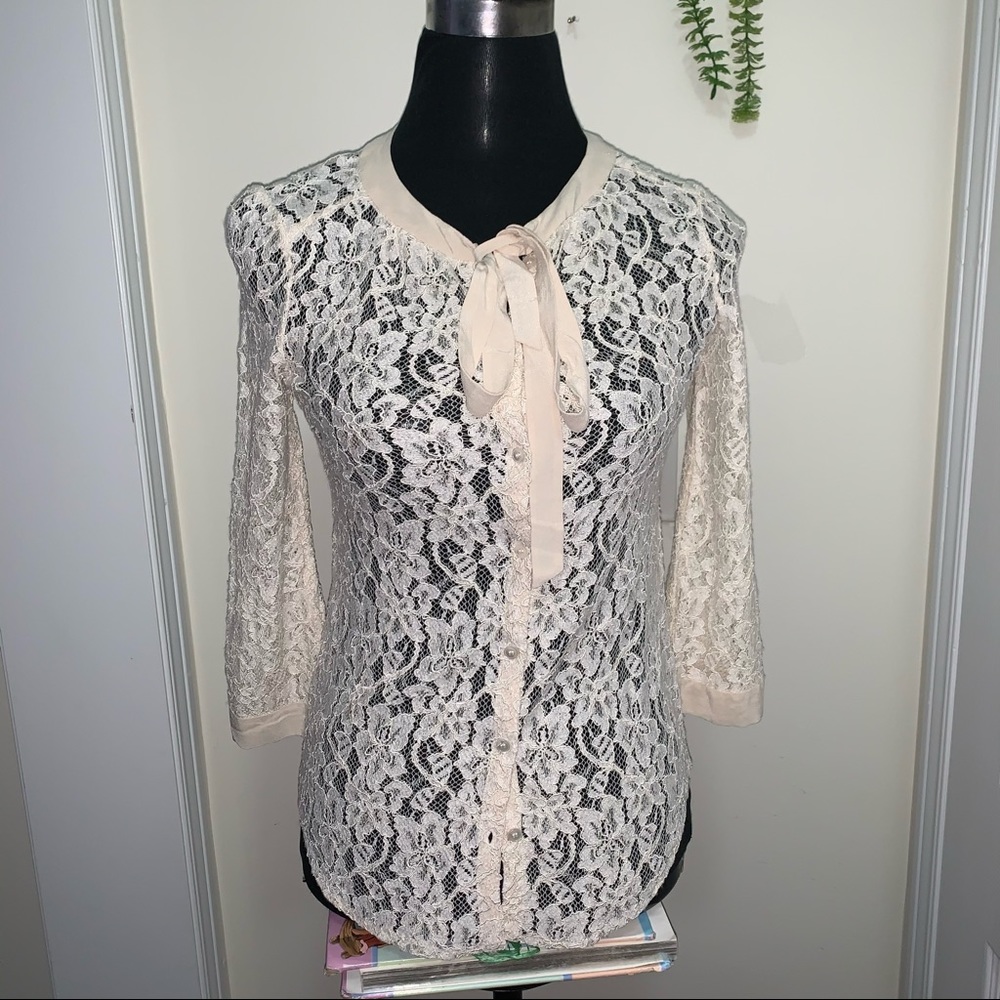 Aritzia Babaton Ivory-Off white Lace TieNeckBlouse